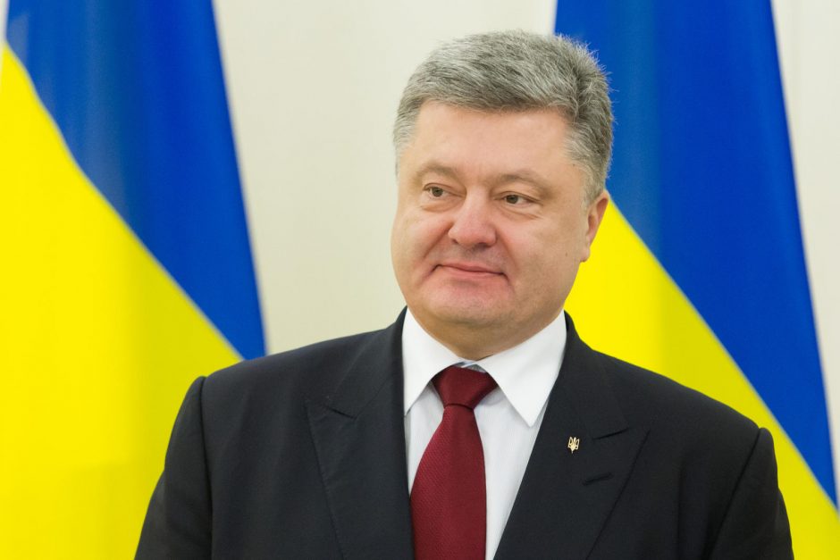 Ukrainos eksprezidentas P. Porošenka įtariamas išdavyste ir parama separatistams