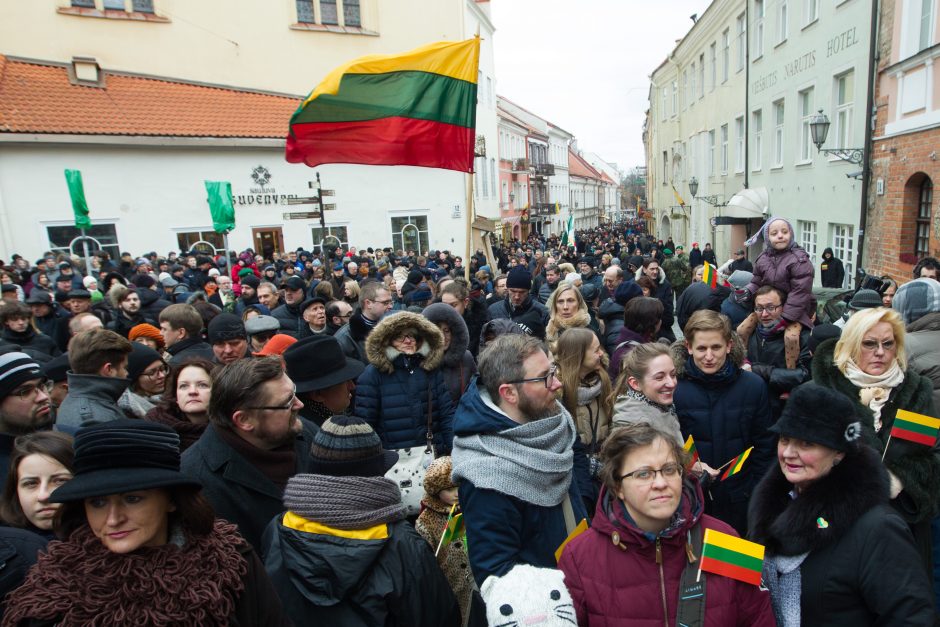 Tyrimas: lietuvių pilietinė galia toliau mažėja