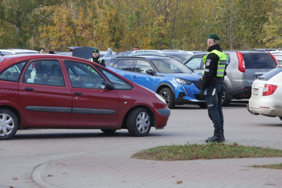 Klaipėdiečiai į kapines keliavo be incidentų