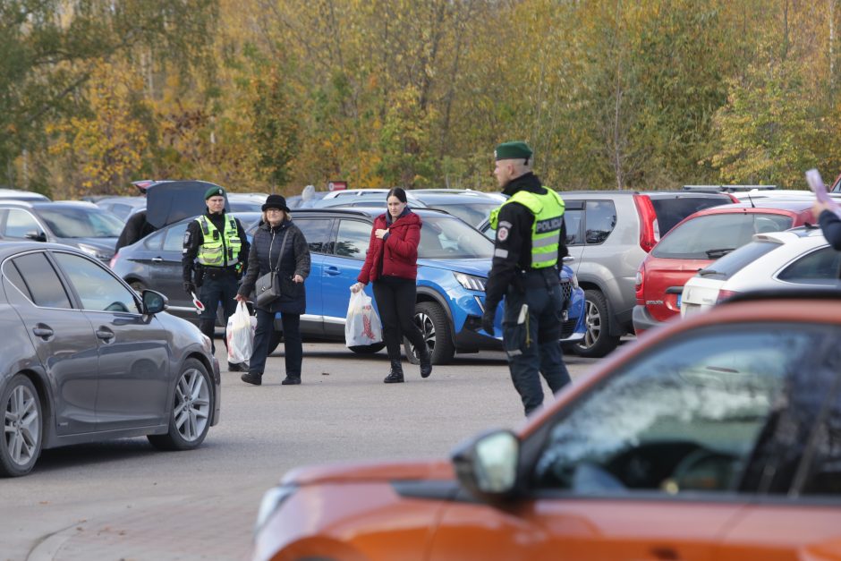 Klaipėdiečiai į kapines keliavo be incidentų