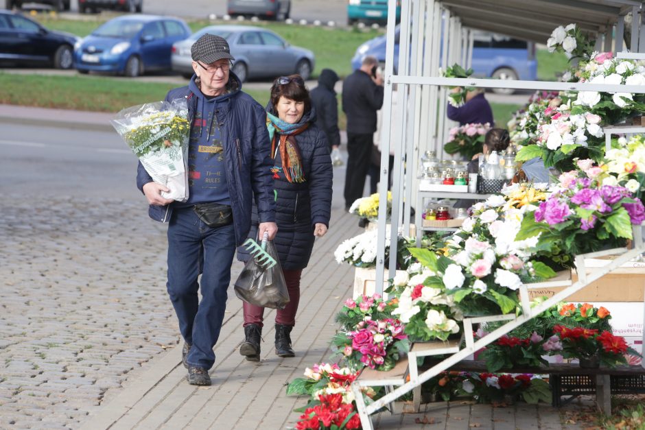 Klaipėdiečiai į kapines keliavo be incidentų