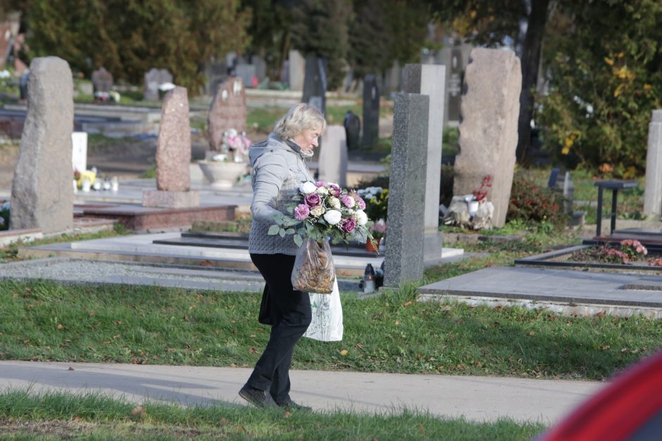 Klaipėdiečiai į kapines keliavo be incidentų