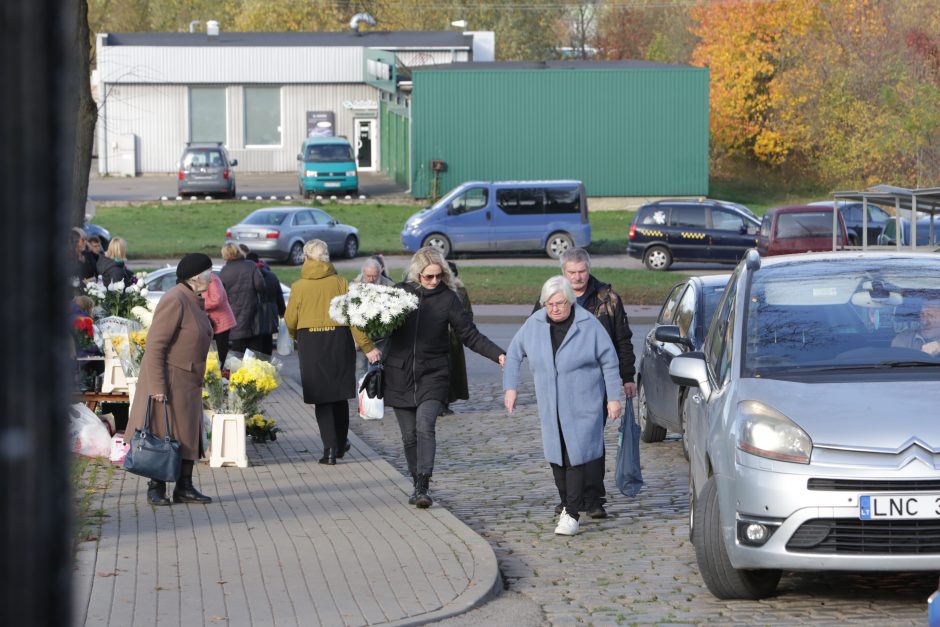 Klaipėdiečiai į kapines keliavo be incidentų