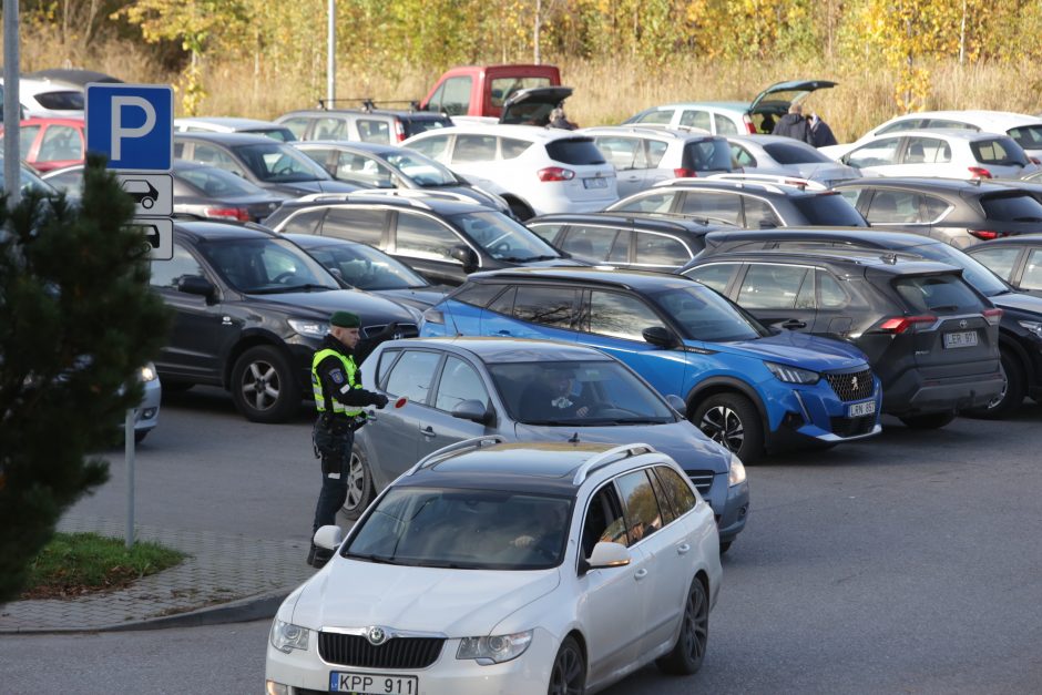 Klaipėdiečiai į kapines keliavo be incidentų