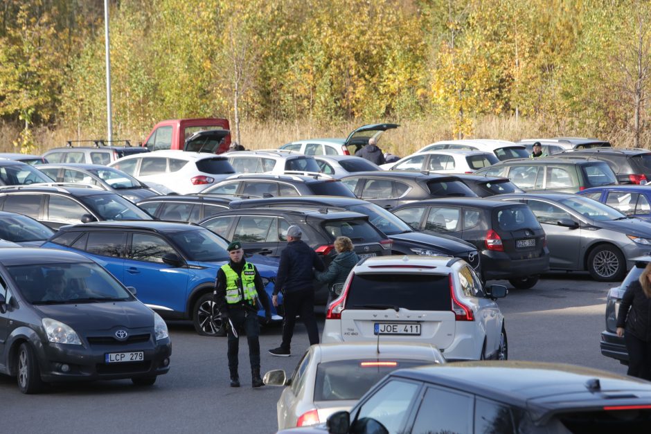 Klaipėdiečiai į kapines keliavo be incidentų