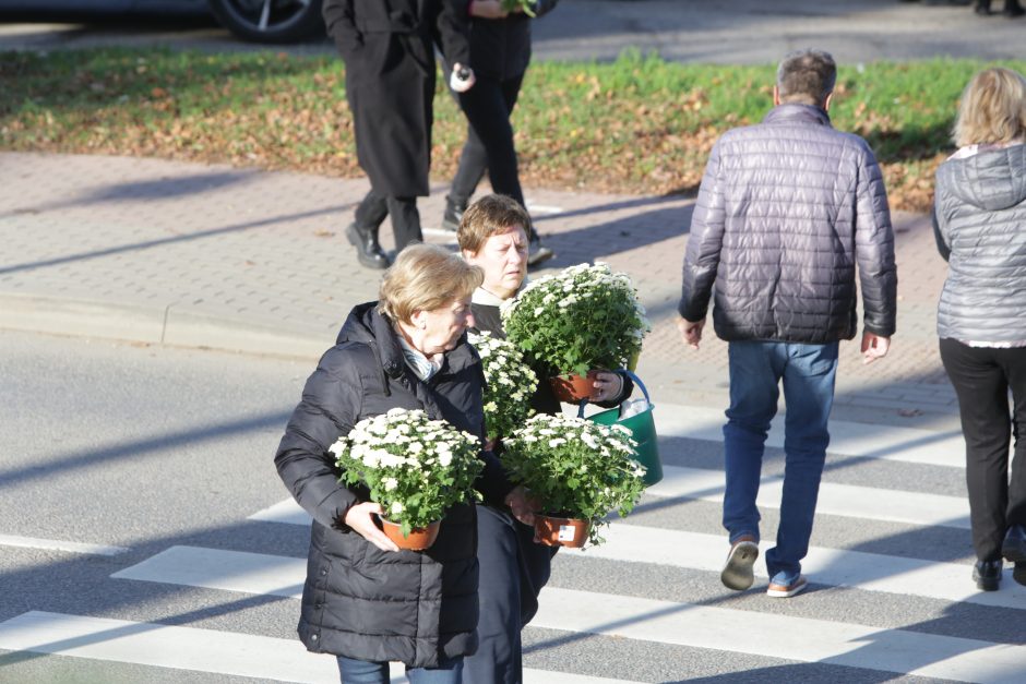 Klaipėdiečiai į kapines keliavo be incidentų