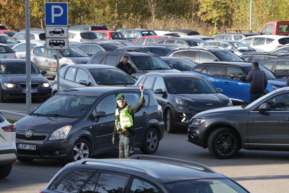 Klaipėdiečiai į kapines keliavo be incidentų