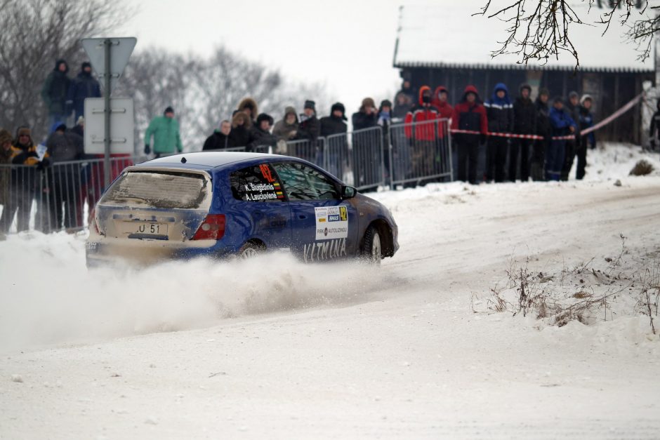 Ralio išvakarėse – pokalbiai apie eismo saugumą su pirmokais