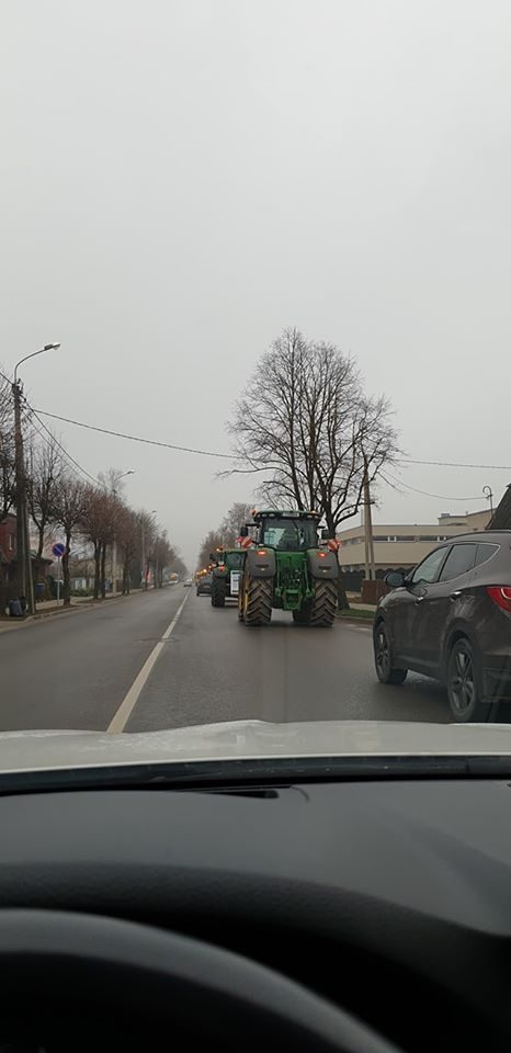 Lietuvos ūkininkai kyla į protestą: traktoriai važinės ir Vilniuje