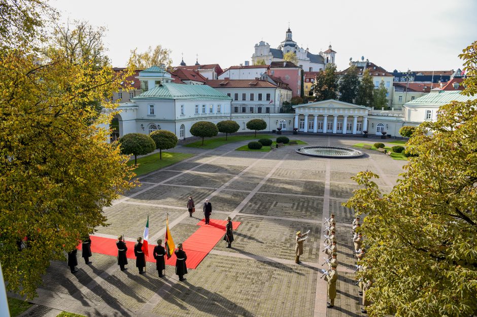 Prezidentas priėmė Italijos ambasadoriaus skiriamuosius raštus