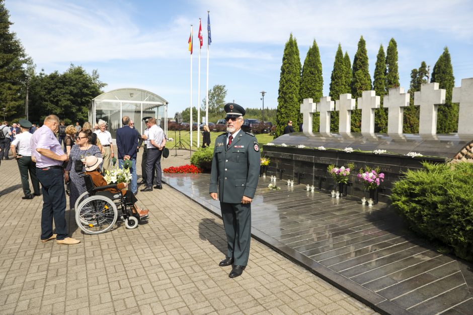 Medininkuose paminėtos 30-osios žudynių metinės