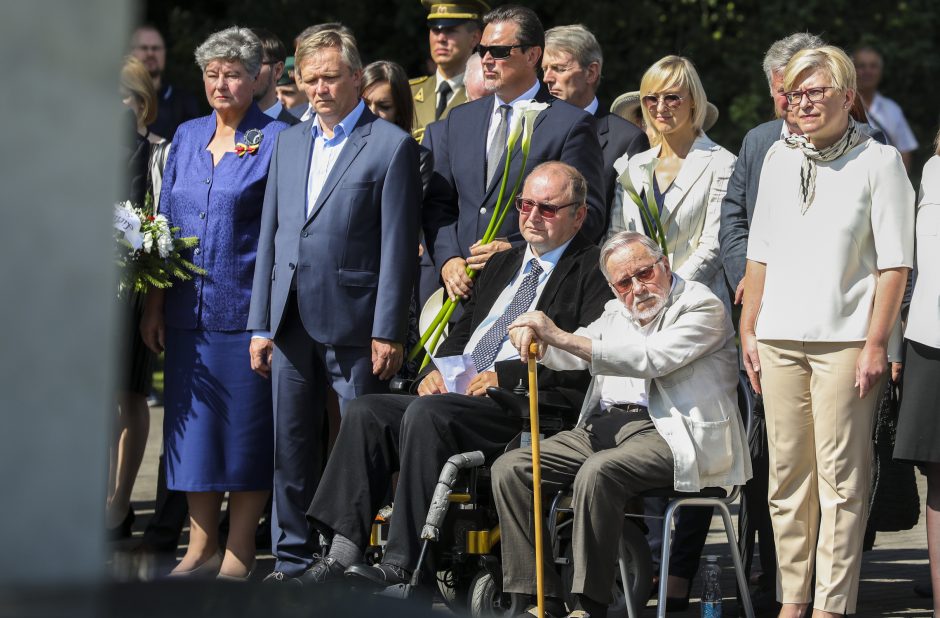 Medininkuose paminėtos 30-osios žudynių metinės