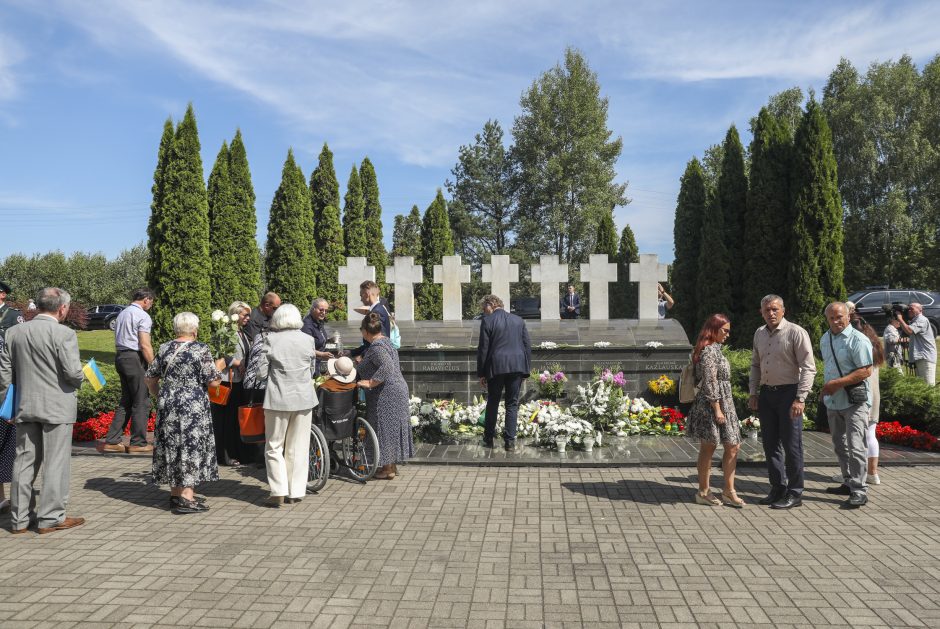 Medininkuose paminėtos 30-osios žudynių metinės