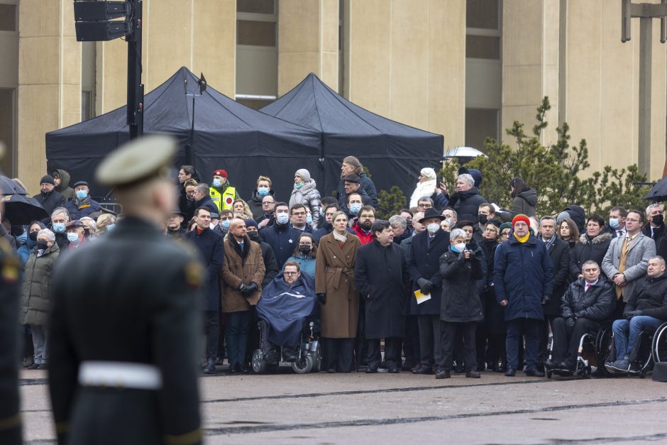 Sausio 13-osios minėjimas – triukšmingas: premjerė kalbą sakė su ašarom, protestuotojai rėkė „Gėda!“