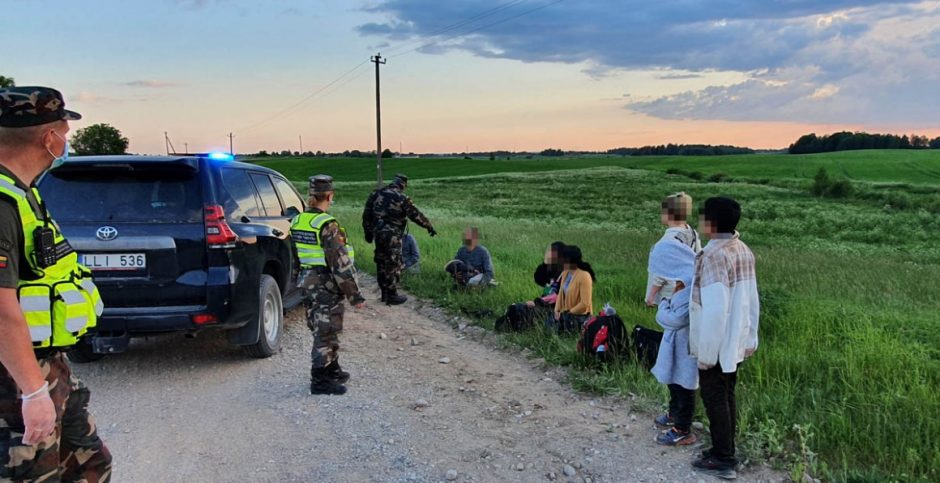 Siūlo nustatyti, kad prieglobsčio prašymą galima pateikti tik tam skirtose vietose