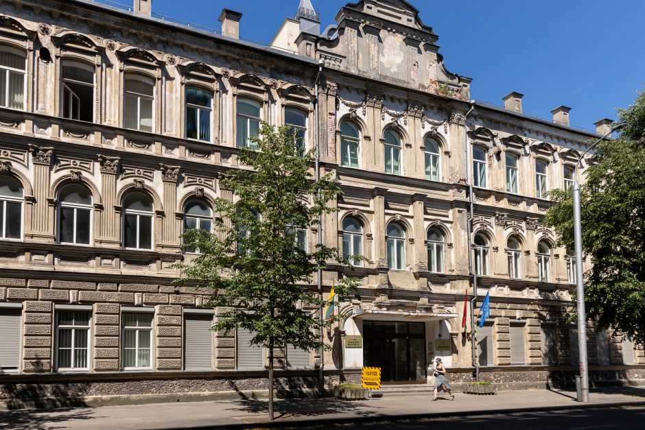 Kaunas ragina valstybę tvarkyti apleistus pastatus: ar ne gėda?