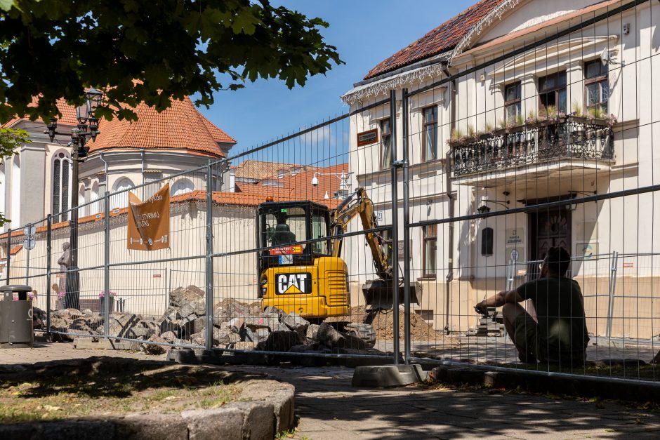 Rotušės aikštėje pluša archeologai: ko ieško?