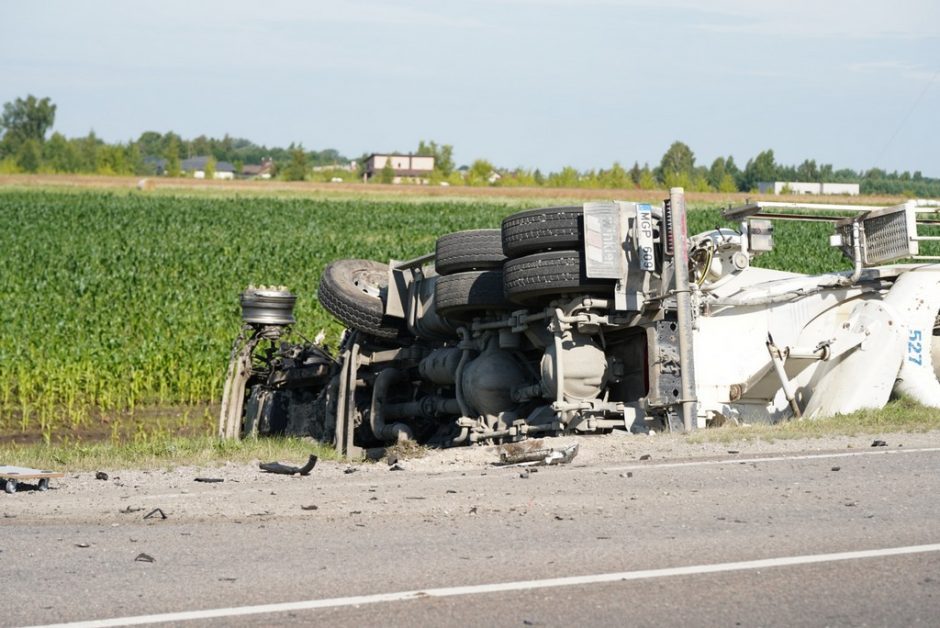 Po avarijos reanimacijoje atsidūrusios mergytės laukia dar vienas smūgis – žinia apie tėčio mirtį