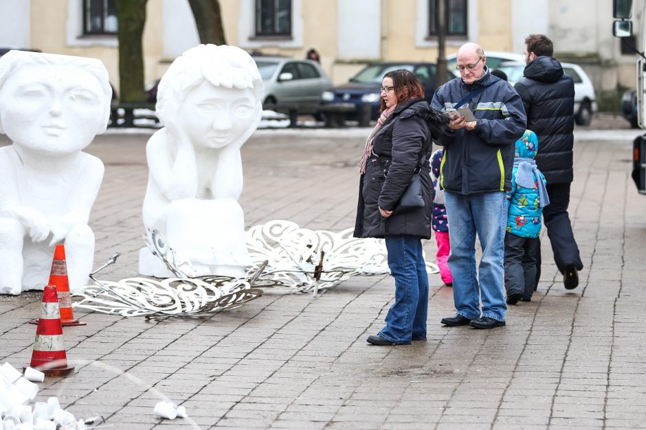 Iš gražiausios Lietuvos eglės liko tik gražus prisiminimas