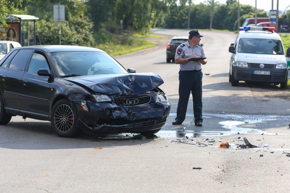 Ateities plente – motociklo ir automobilio avarija