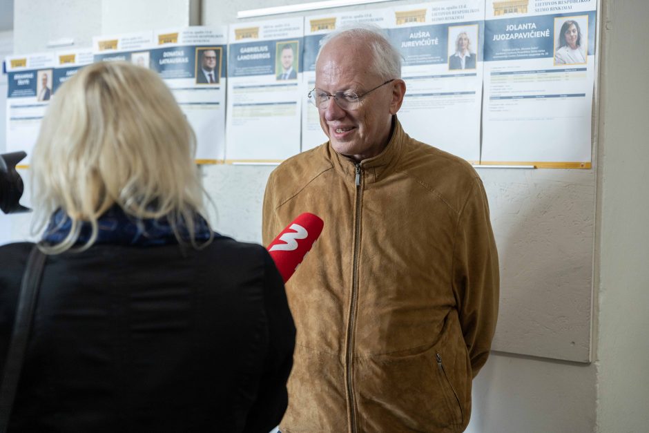 Kauniečiai balsuoja 2024-ųjų Seimo rinkimuose