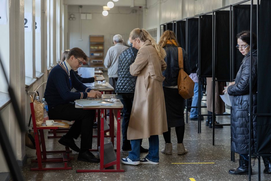 Kauniečiai balsuoja 2024-ųjų Seimo rinkimuose