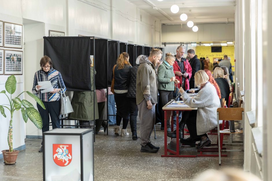 Kauniečiai balsuoja 2024-ųjų Seimo rinkimuose