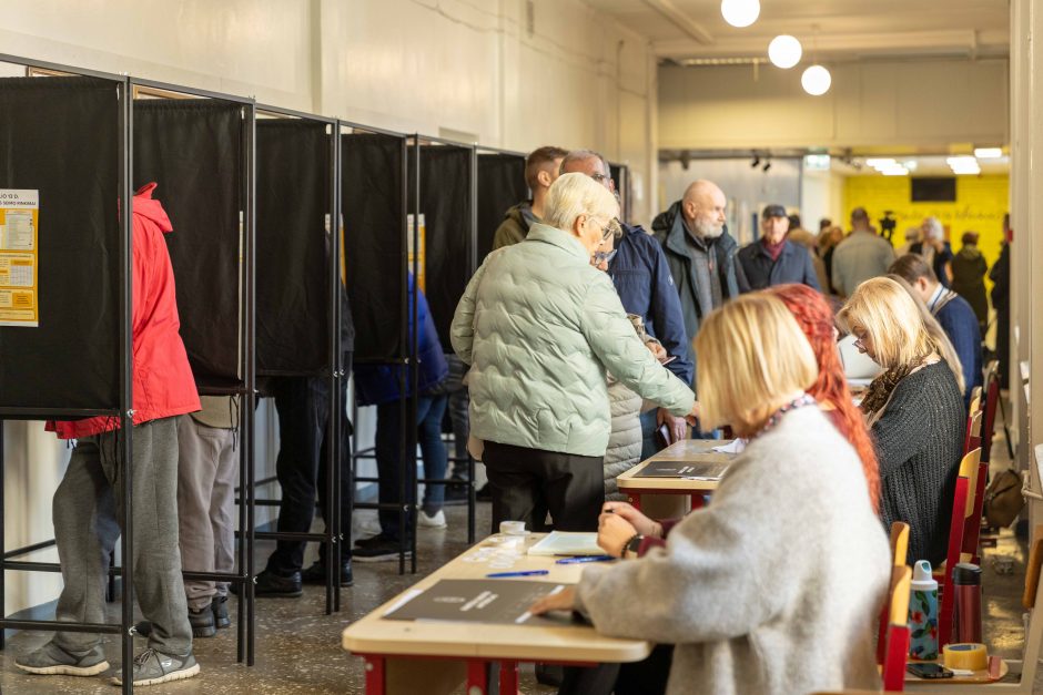 Kauniečiai balsuoja 2024-ųjų Seimo rinkimuose