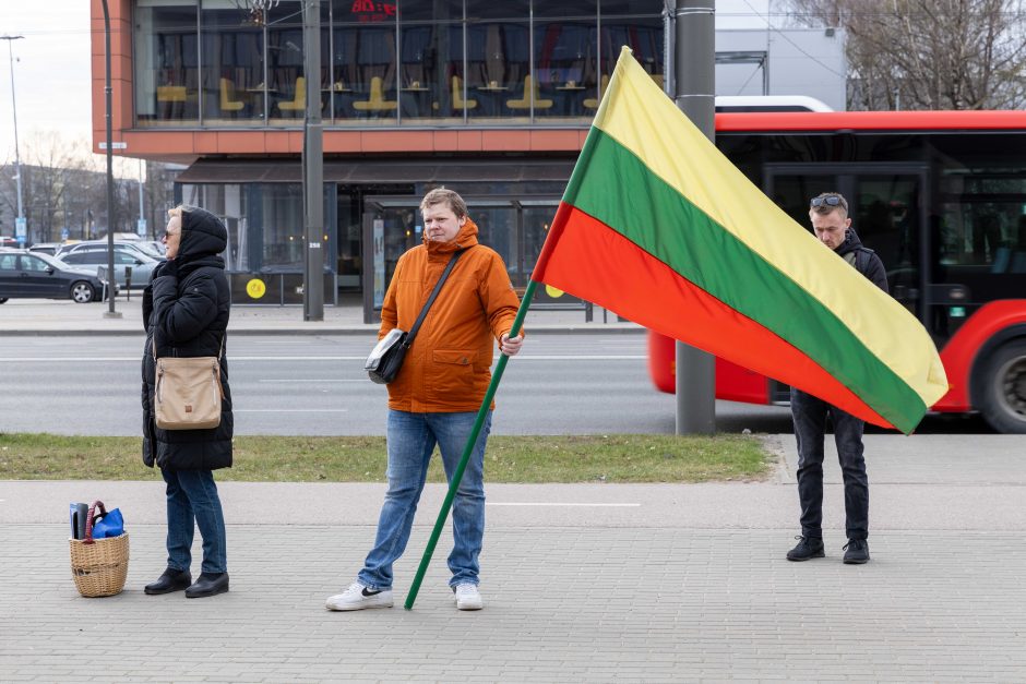 Surengė piketą prieš karjerą Pakarklės miške: beldėsi į tarybos narių sąžinę