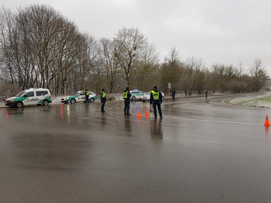 Kauno apskrityje baudė pažeidėjus: prie vairo – girti, beteisiai ir savaitės lakstūnas