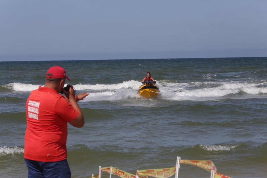 Palangoje skęstančiuosius gelbės ir dronu