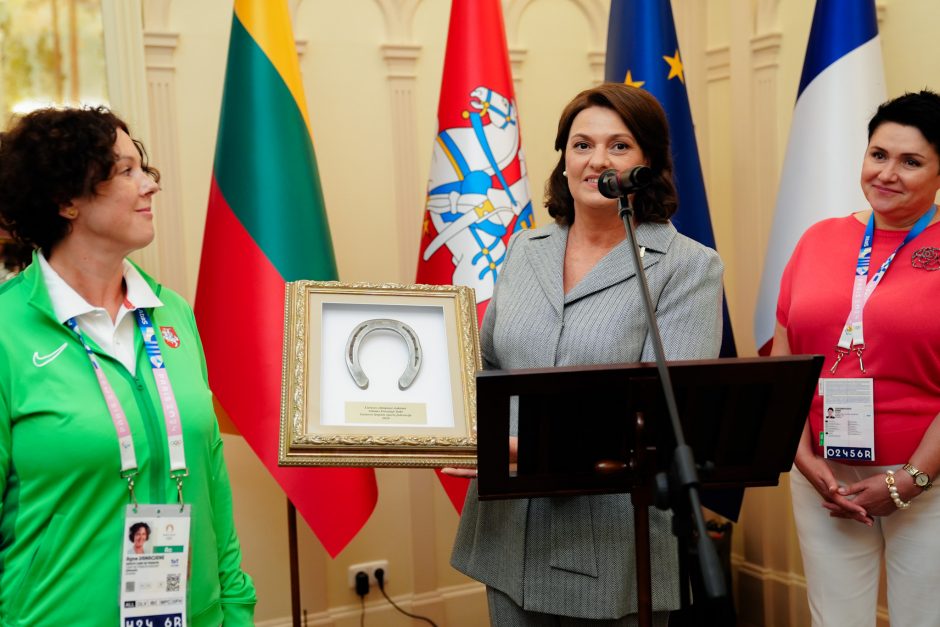 Lietuvos ambasadoje Paryžiuje – išskirtinė paroda minint lietuvių olimpinio debiuto šimtmetį
