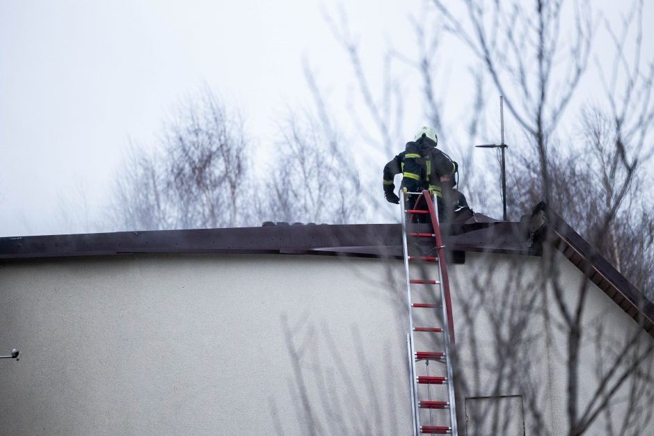 Vilniuje nukritus lėktuvui, tyrimus atlieka policija, aviacijos saugos specialistai