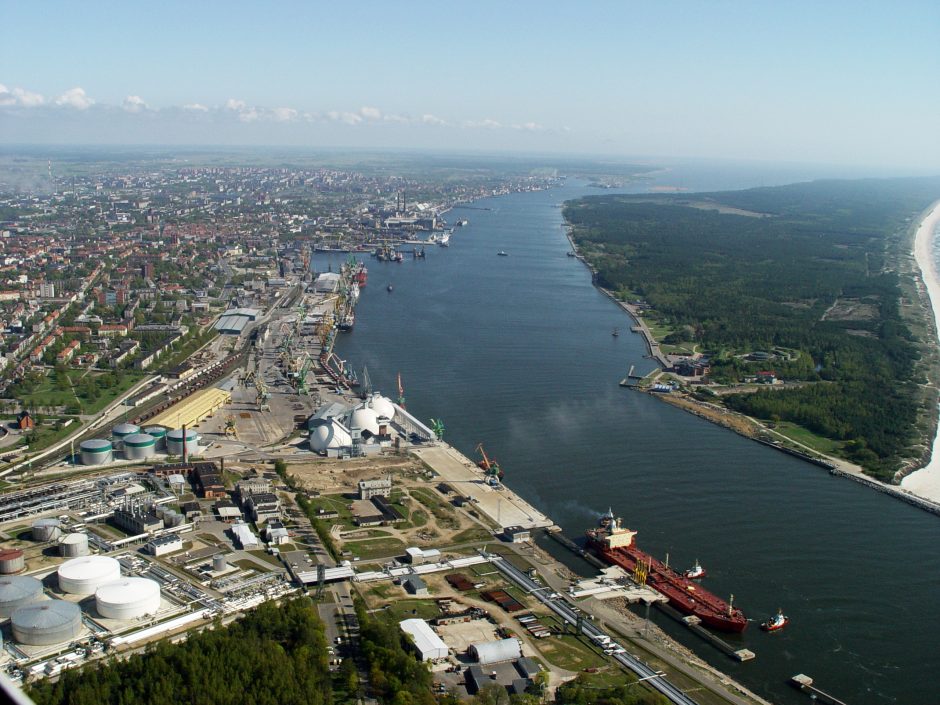 Klaipėdos uostas paskelbė laivybos kanalo gilinimo darbų konkursą