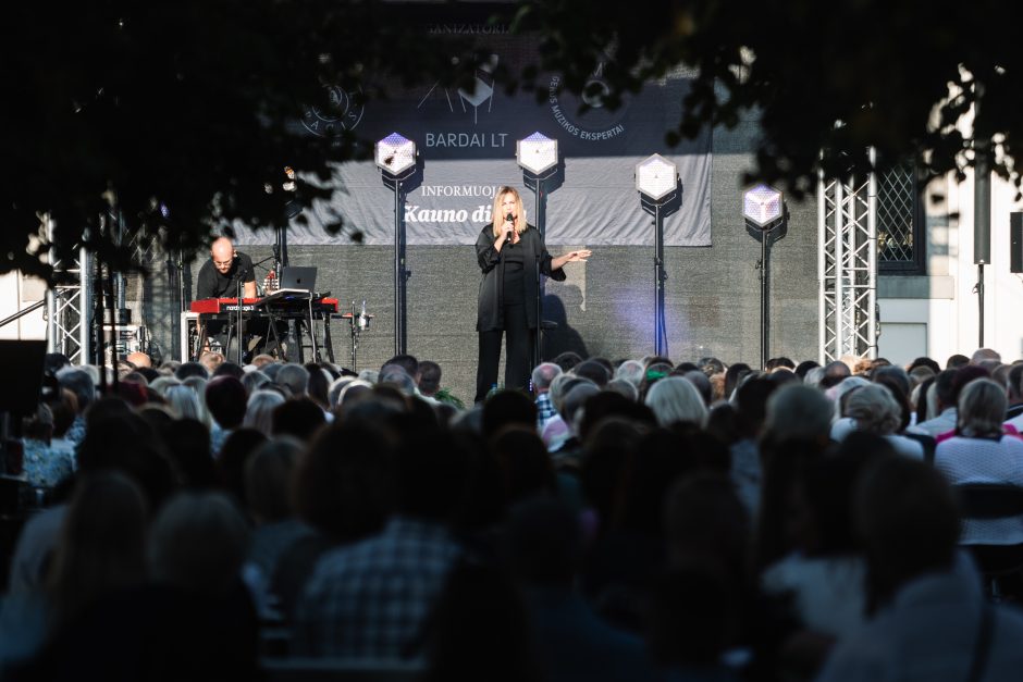 Pažaislio liepų alėjos vakarai | Inga Jankauskaitė ir pianistas Tomas Dičiūnas