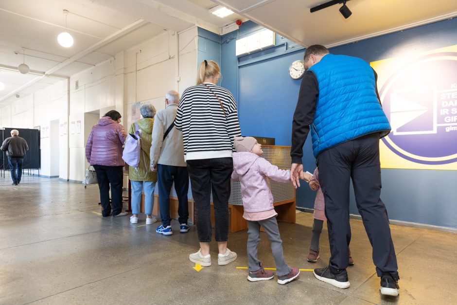 Kauniečiai balsavo aktyviau nei Lietuva: žmonės sąmoningėja