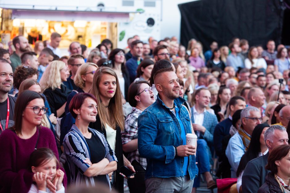 Iškilmingame „Midsummer Vilnius“ atidaryme naujai suskambo „Queen“ kūriniai