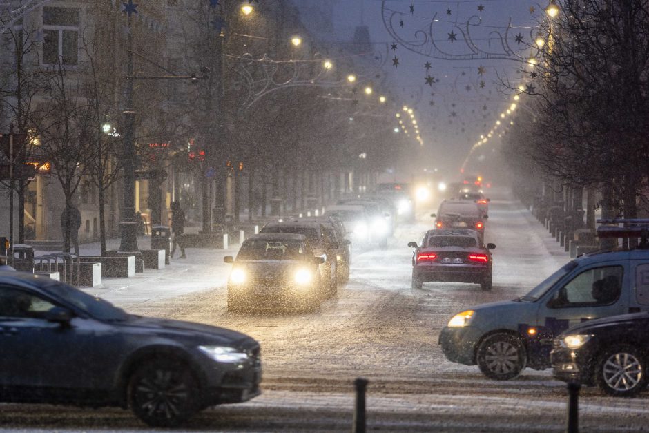 Apie orų maišalynę: Lietuva padalinta į keletą dalių