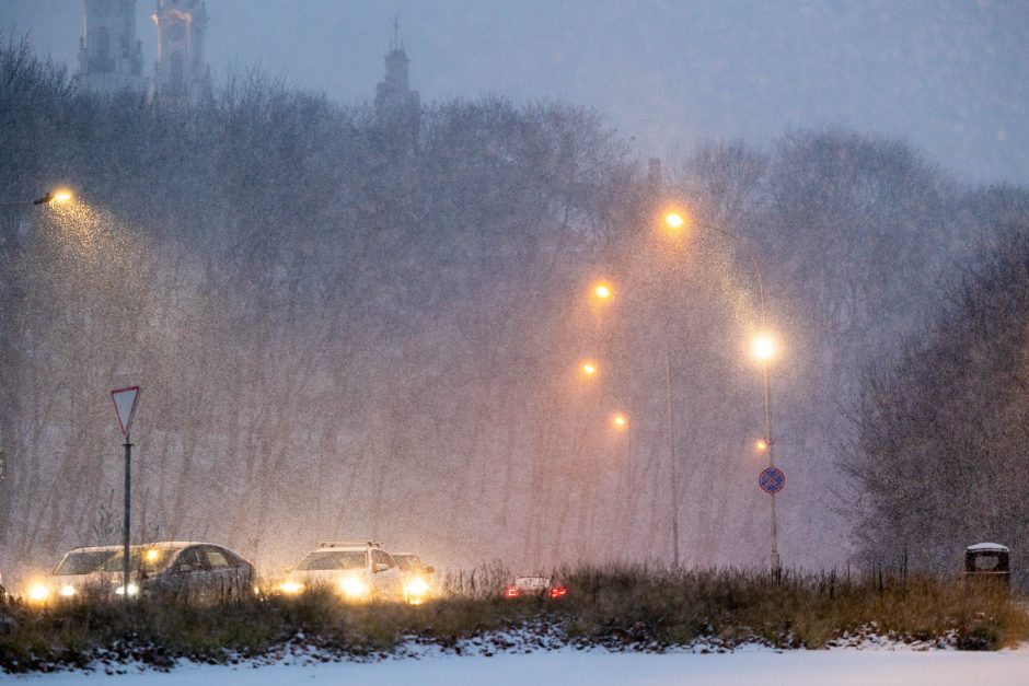 Apie orų maišalynę: Lietuva padalinta į keletą dalių