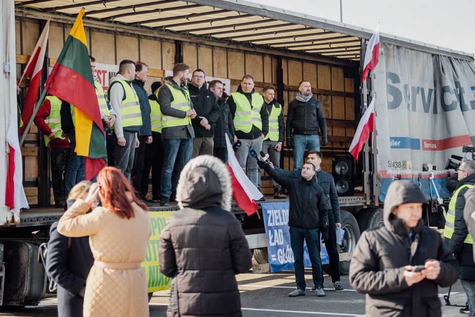 NKVC: Lenkijos ir Lietuvos pasienyje vilkikų eilių nėra, ūkininkų entuziazmas blėsta