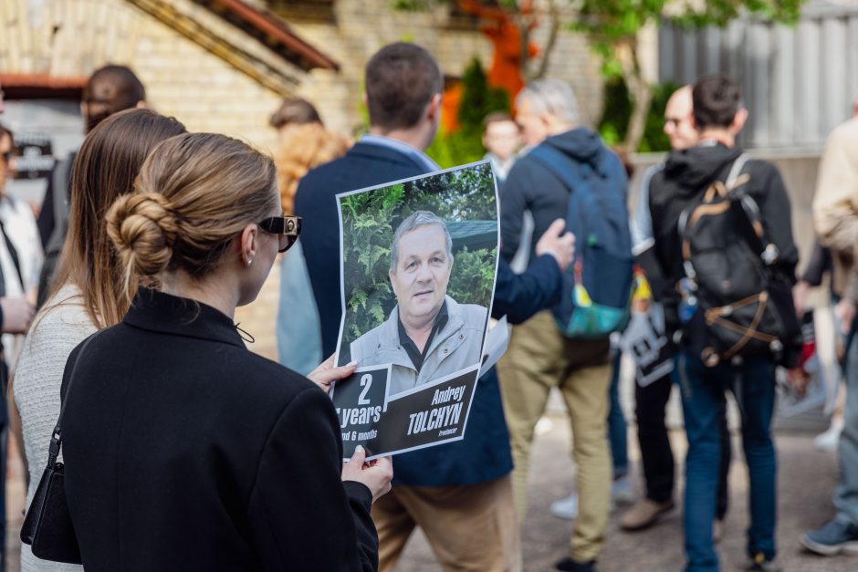 Simboliškai „išlaisvinti“ 35 Baltarusijoje kalintys žurnalistai 
