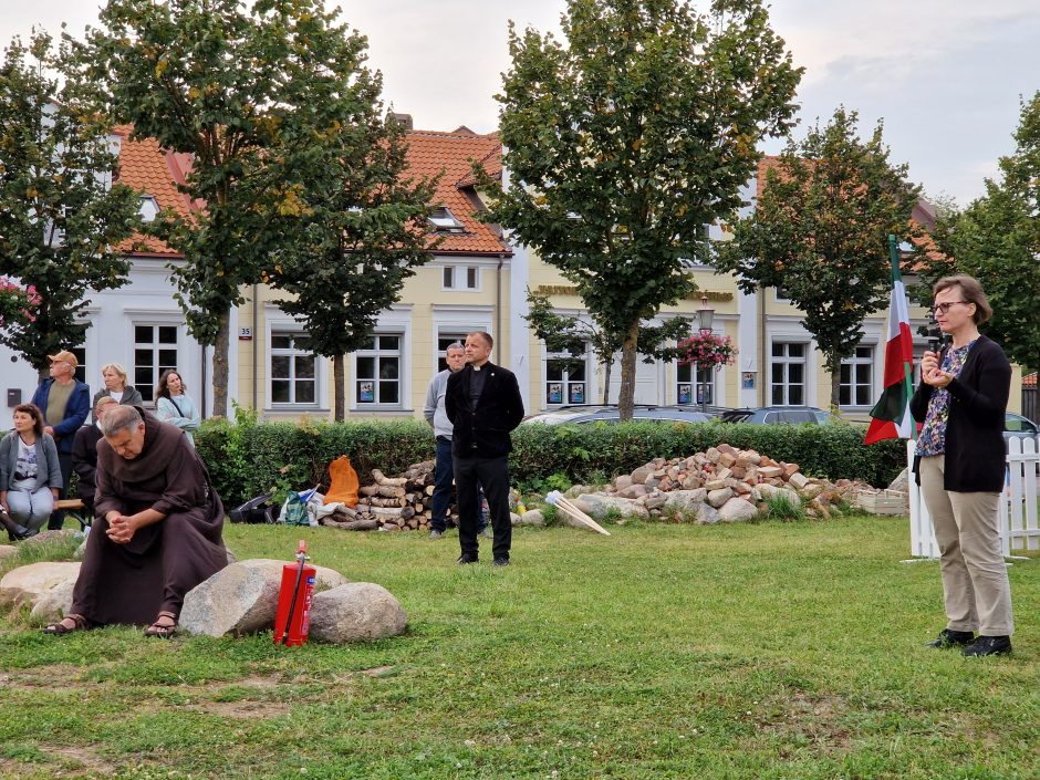 Baltijos kelią klaipėdiečiai minėjo skirtingai