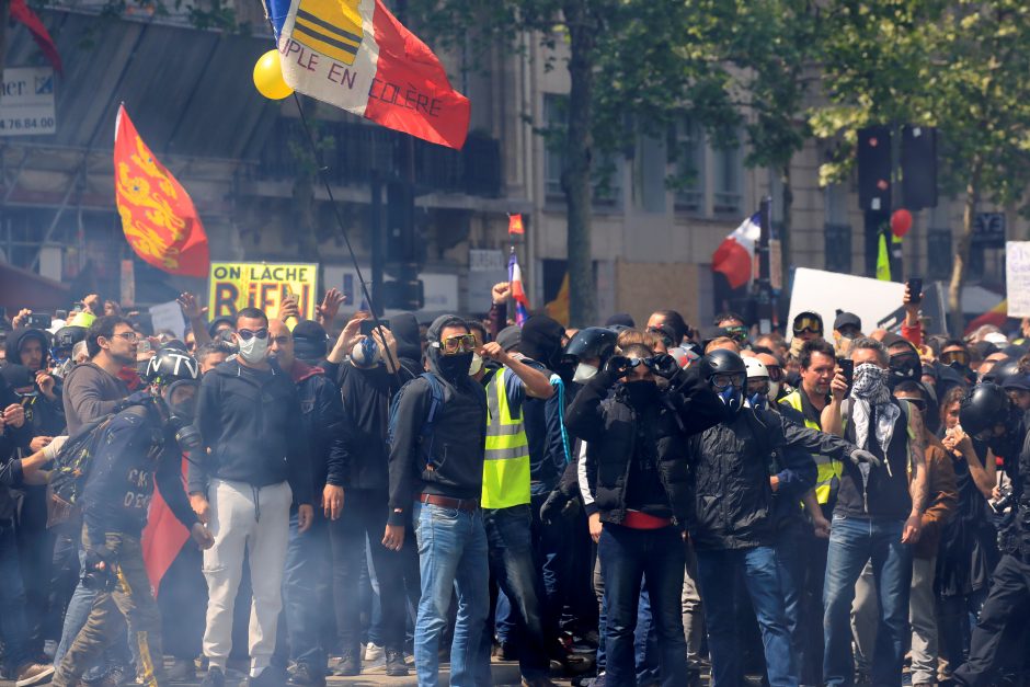 Pasaulyje – Gegužės 1-osios demonstracijos: Paryžiuje susirėmė su policija