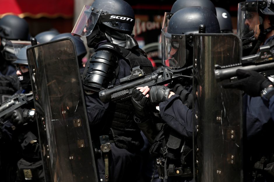 Pasaulyje – Gegužės 1-osios demonstracijos: Paryžiuje susirėmė su policija