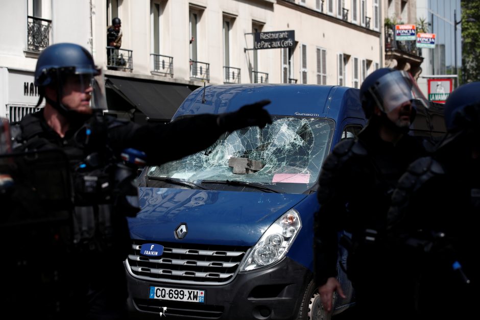 Pasaulyje – Gegužės 1-osios demonstracijos: Paryžiuje susirėmė su policija