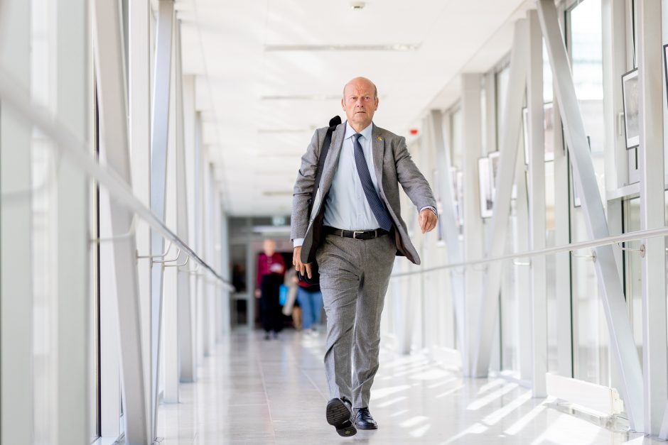 Seimo opozicinei Demokratų frakcijai vadovaus L. Savickas, Regionų – R. Tamašunienė