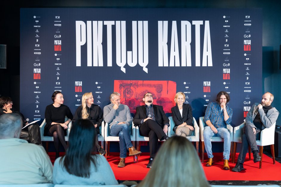 Pristatytas E. Vėlyvio filmas „Piktųjų karta“: režisierius išsaugojo paslaptį