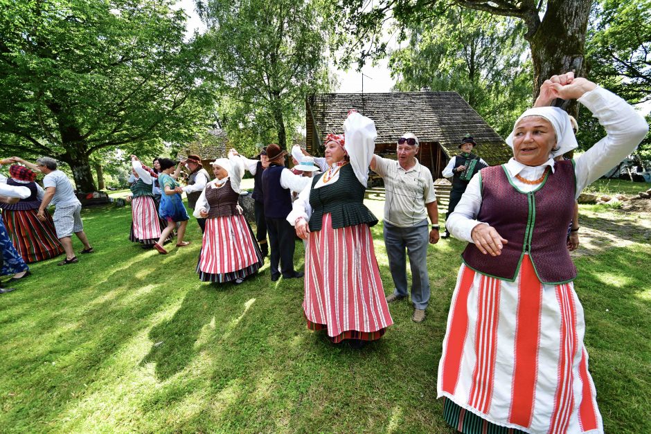 „Lituanicos“ skrydžio minėjimai lakūnų gimtinėse