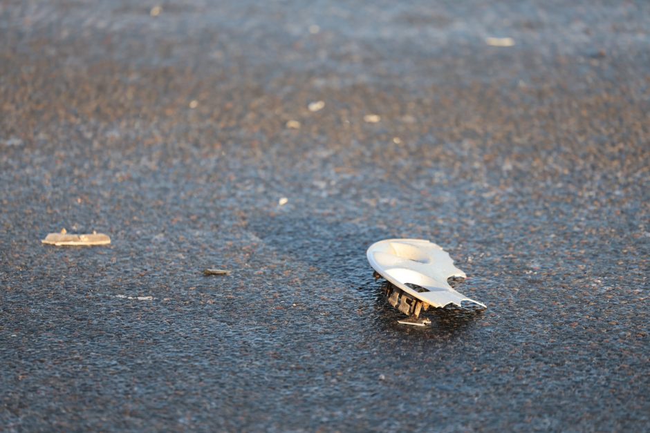 Kauną paralyžiavo avarijos: eismas stovi, kai kurie į darbus eina pėsčiom