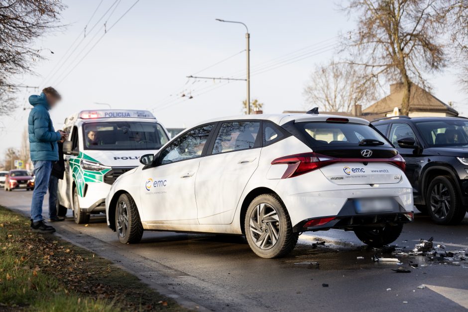 Avarija Raudondvario plente: negaliojo vieno vairuotojo pažymėjimas